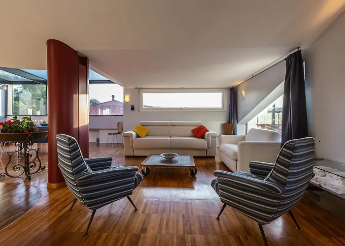 Spacious Penthouse With St Peter View *