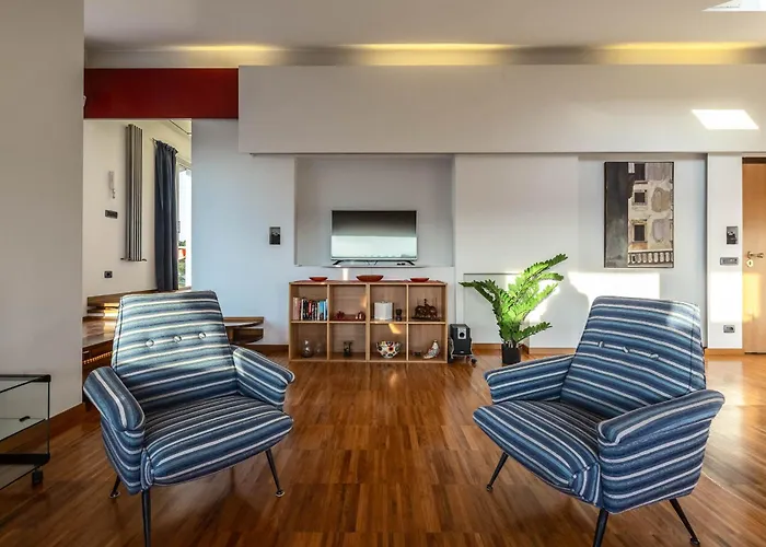 Spacious Penthouse With St Peter View * Rom