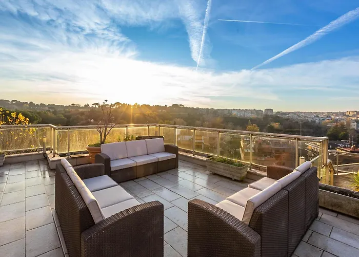 Spacious Penthouse With St Peter View *