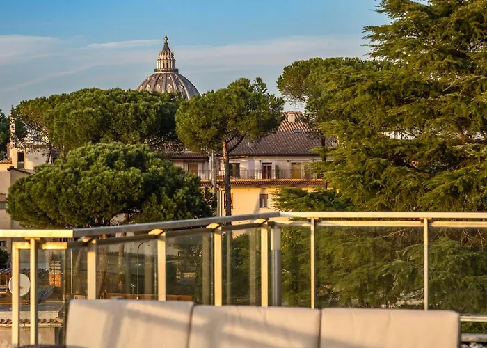 Spacious Penthouse With St Peter View Rom