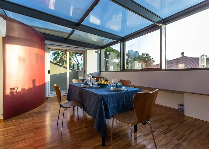 Spacious Penthouse With St Peter View